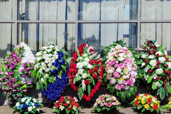 Best Flowers for Funerals